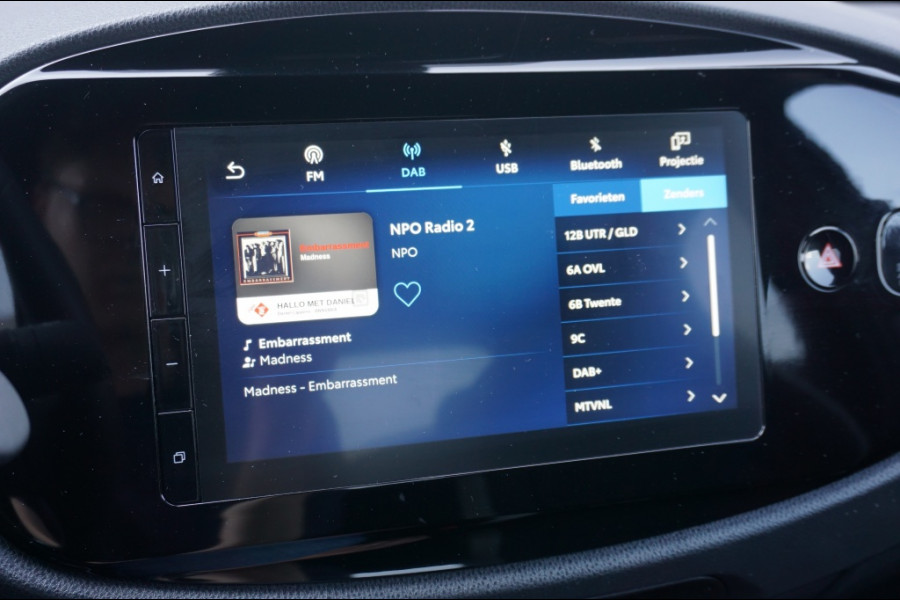Toyota Aygo X 72PK Pulse AUTOMAAT CARPLAY | STOELVERW. | CAMERA | ADAPTIVE!