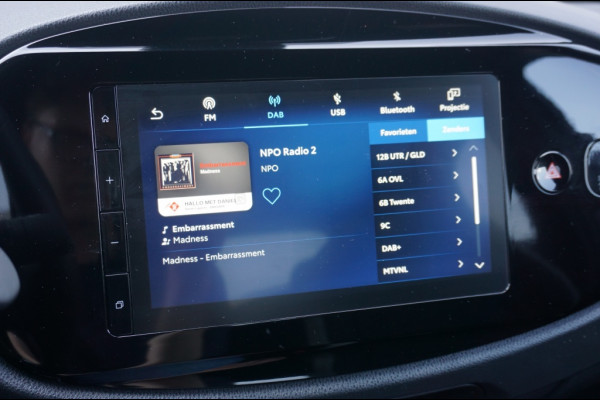 Toyota Aygo X 72PK Pulse AUTOMAAT CARPLAY | STOELVERW. | CAMERA | ADAPTIVE!