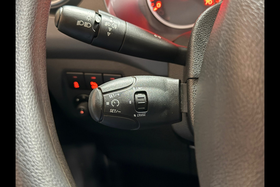 Peugeot Partner Tepee 1.2 PureTech Active | Parkeersensoren | Navigatie | 2x schuifdeur