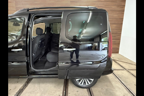 Peugeot Partner Tepee 1.2 PureTech Active | Parkeersensoren | Navigatie | 2x schuifdeur
