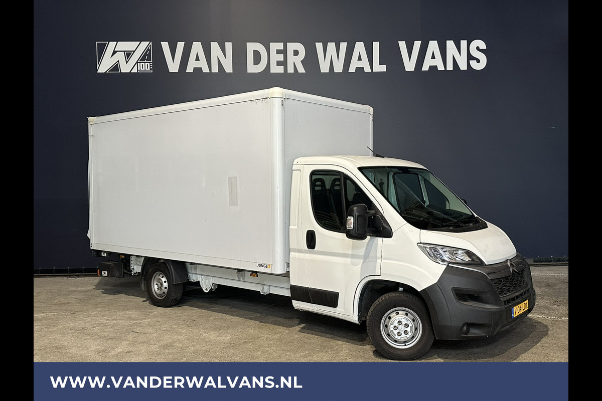 Citroën Jumper 2.2 BlueHDi 141pk Bakwagen Laadklep 1075kg Laadvermogen Euro6 Airco | bijrijdersbank Citroën Jumper 2.2 BlueHDi 141pk Bakwagen Laadklep 1075kg Laadvermogen Euro6 Airco | bijrijdersbank