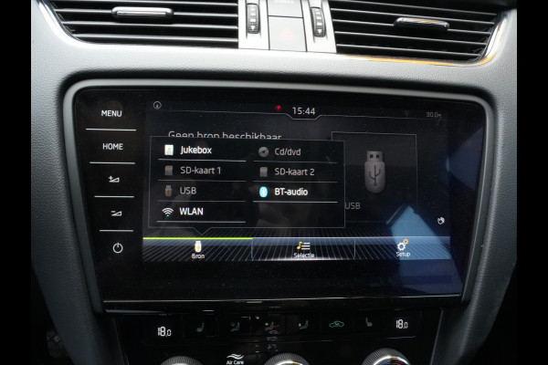Škoda Octavia Combi 1.5 TSI Greentech Style Business | Navigatie | Climate Control | Led | Stoelverwarming