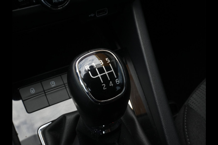 Škoda Octavia Combi 1.5 TSI Greentech Style Business | Navigatie | Climate Control | Led | Stoelverwarming
