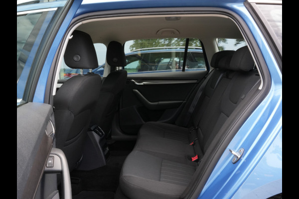 Škoda Octavia Combi 1.5 TSI Greentech Style Business | Navigatie | Climate Control | Led | Stoelverwarming