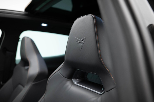 CUPRA Formentor 1.4 e-Hybrid Performance |Pano|Memory|Carplay|Trekhaak|