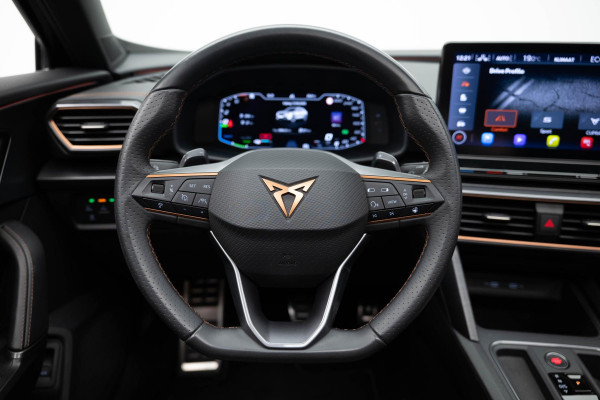 CUPRA Formentor 1.4 e-Hybrid Performance |Pano|Memory|Carplay|Trekhaak|