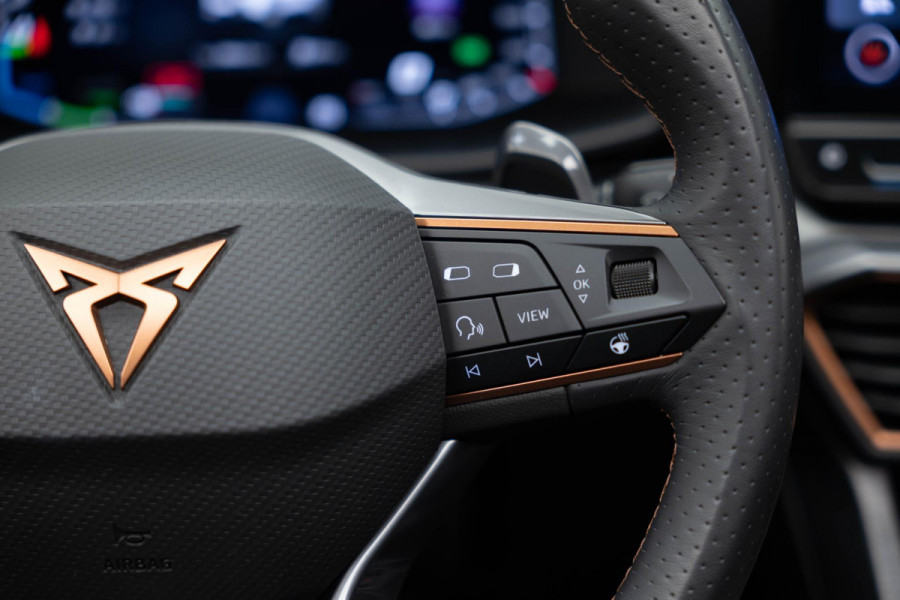 CUPRA Formentor 1.4 e-Hybrid Performance |Pano|Memory|Carplay|Trekhaak|