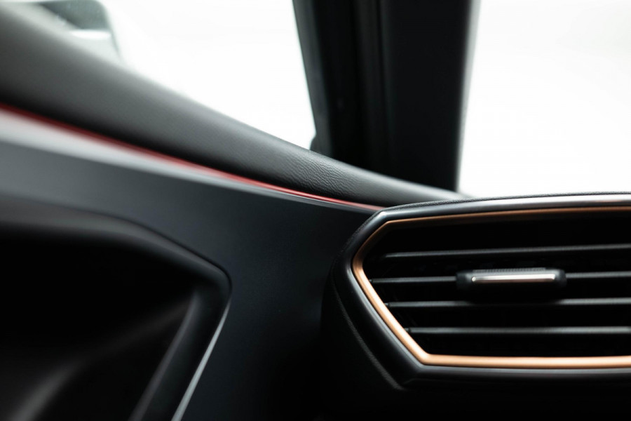 CUPRA Formentor 1.4 e-Hybrid Performance |Pano|Memory|Carplay|Trekhaak|