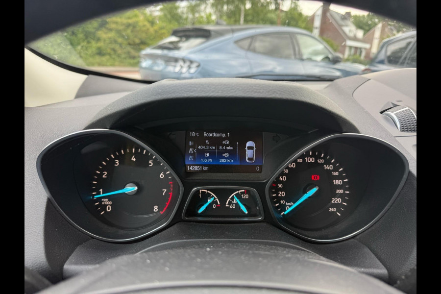 Ford Kuga 1.5 EcoBoost Titanium 120pk Trekhaak | Achteruitrijcamera | Cruise control | Apple Carplay / Android auto | Dealer onderhouden