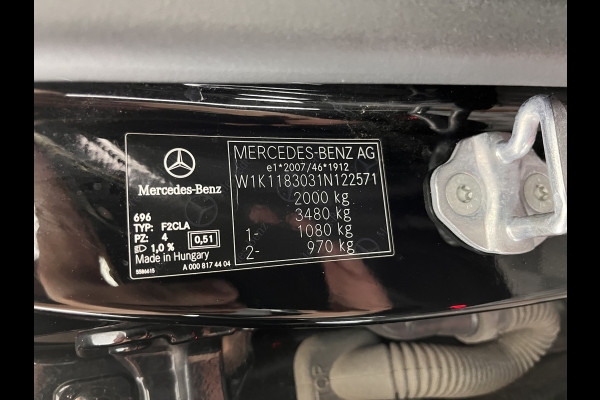 Mercedes-Benz CLA-Klasse 180 d Business Solution AMG Aut. *PANO | WIDE-SCREEN-COCKPIT | FULL-LED | AMBIENT-LIGHT | LEATHER-MICROFIBRE | CAMERA | NAVI-FULLMAP | ECC | PDC | CRUISE | SPORT-SEATS | 18"ALU*