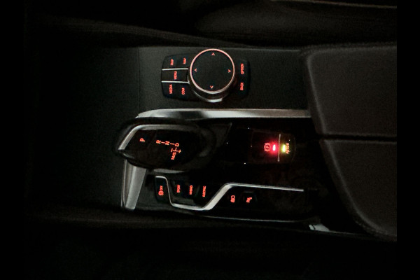 BMW 5 Serie Touring 530e Business Edition Plus | M-sport pakket | Parking pack | Connected pack professional