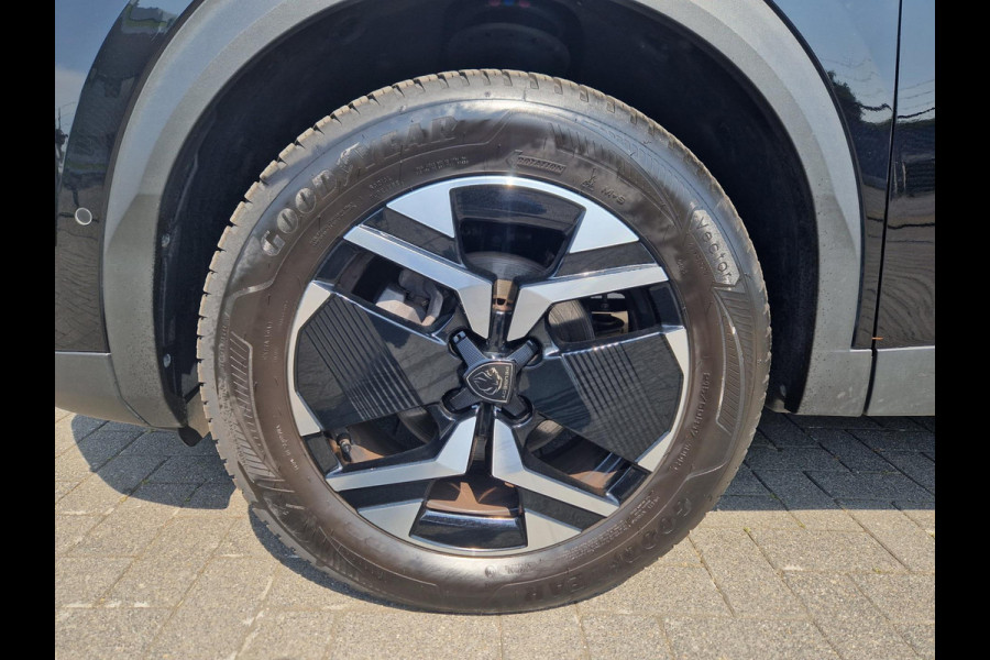 Peugeot 2008 1.2 PureTech 130 GT Line Peugeot 2008 1.2 PureTech 130 GT Line