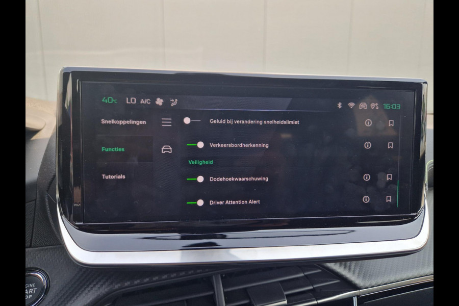 Peugeot 2008 1.2 PureTech 130 GT Line Peugeot 2008 1.2 PureTech 130 GT Line