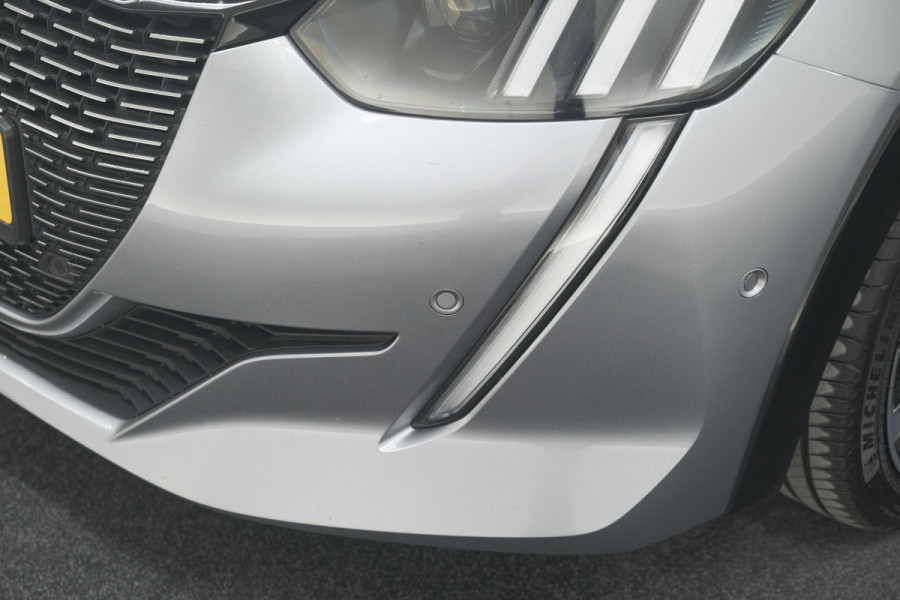 Peugeot 208 PureTech 131 EAT8 GT | Camera | Dodehoekdetectie | Navigatie | Carplay