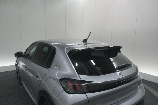 Peugeot 208 PureTech 131 EAT8 GT | Camera | Dodehoekdetectie | Navigatie | Carplay