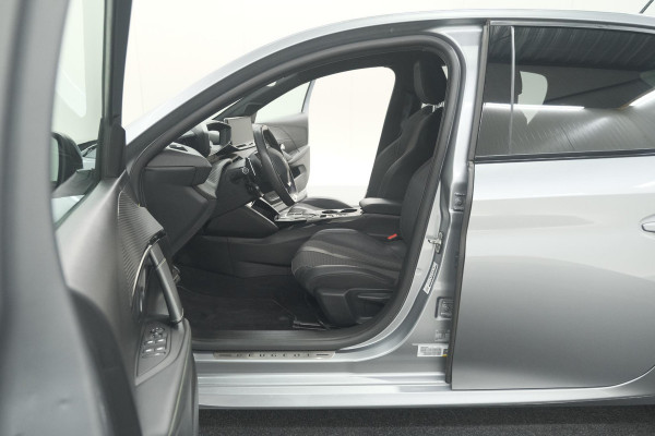 Peugeot 208 PureTech 131 EAT8 GT | Camera | Dodehoekdetectie | Navigatie | Carplay