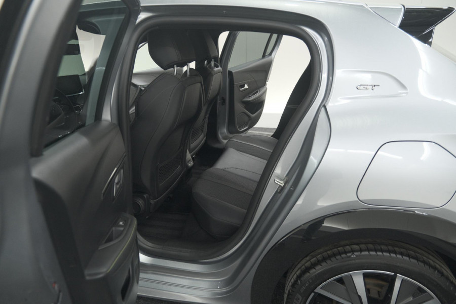 Peugeot 208 PureTech 131 EAT8 GT | Camera | Dodehoekdetectie | Navigatie | Carplay