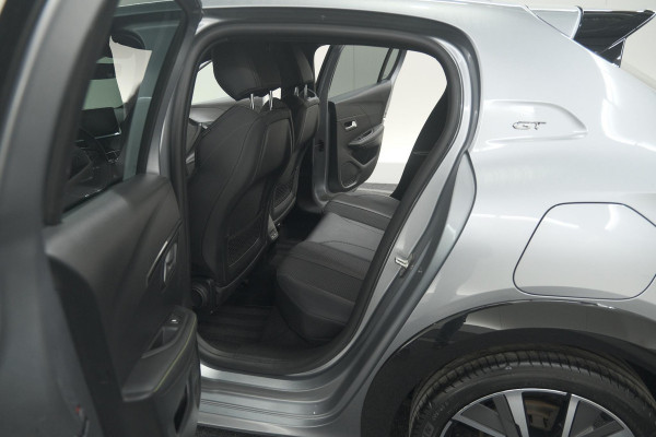 Peugeot 208 PureTech 131 EAT8 GT | Camera | Dodehoekdetectie | Navigatie | Carplay
