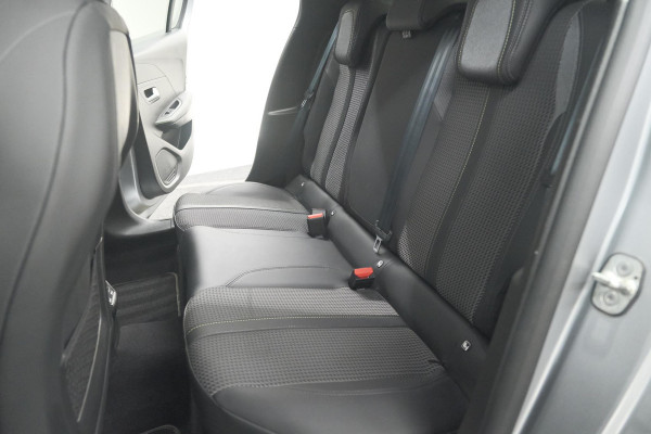 Peugeot 208 PureTech 131 EAT8 GT | Camera | Dodehoekdetectie | Navigatie | Carplay