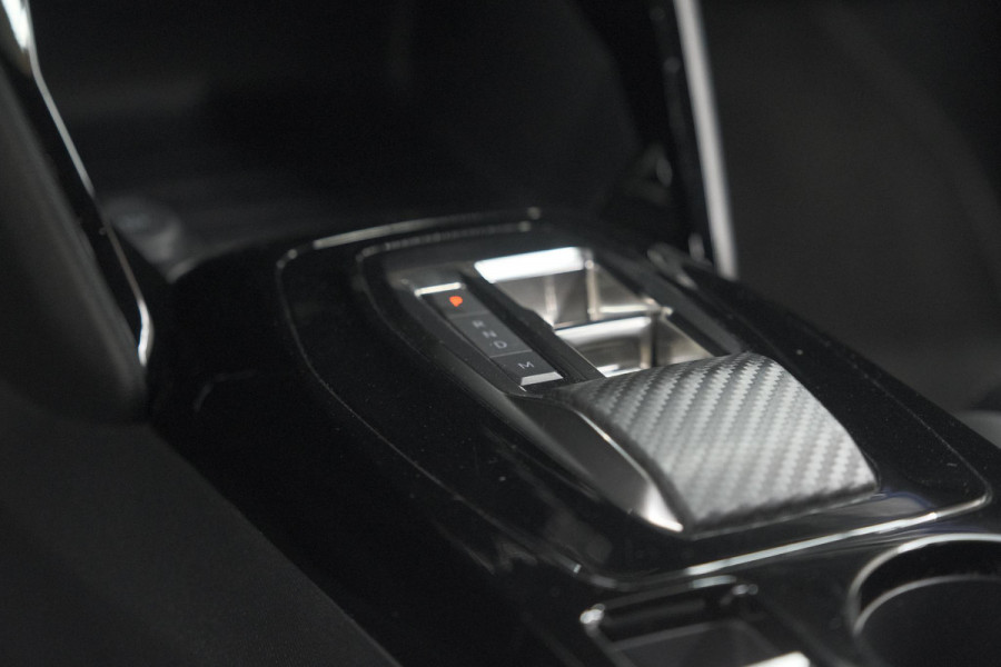 Peugeot 208 PureTech 131 EAT8 GT | Camera | Dodehoekdetectie | Navigatie | Carplay