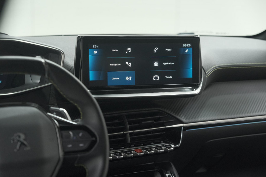Peugeot 208 PureTech 131 EAT8 GT | Camera | Dodehoekdetectie | Navigatie | Carplay