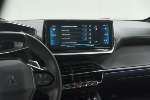 Peugeot 208 PureTech 131 EAT8 GT | Camera | Dodehoekdetectie | Navigatie | Carplay