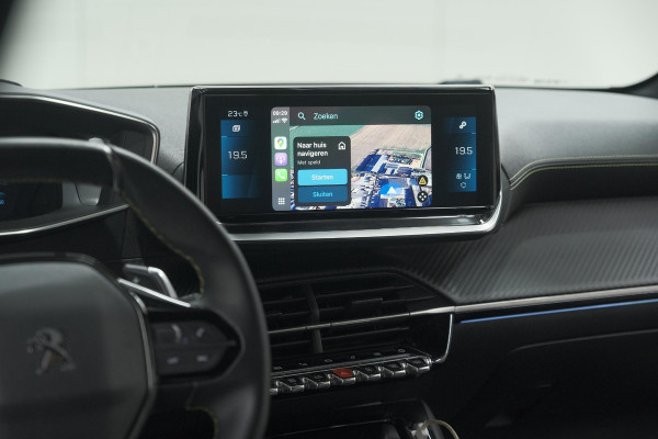 Peugeot 208 PureTech 131 EAT8 GT | Camera | Dodehoekdetectie | Navigatie | Carplay