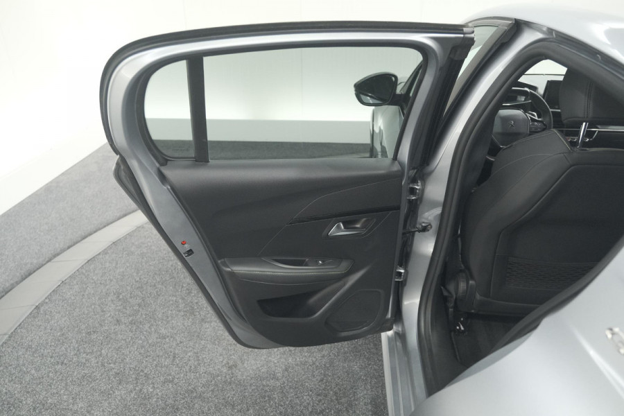 Peugeot 208 PureTech 131 EAT8 GT | Camera | Dodehoekdetectie | Navigatie | Carplay