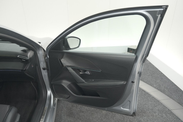 Peugeot 208 PureTech 131 EAT8 GT | Camera | Dodehoekdetectie | Navigatie | Carplay
