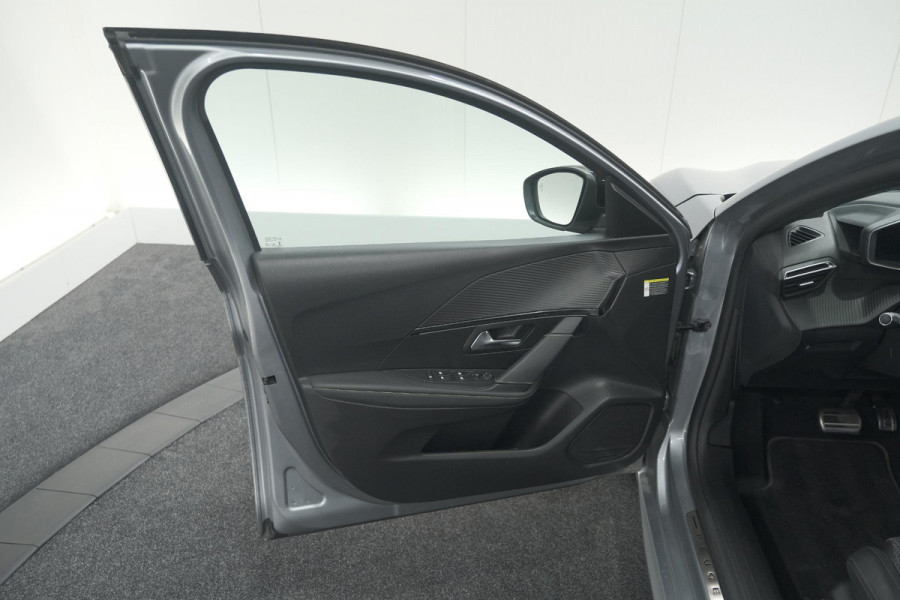 Peugeot 208 PureTech 131 EAT8 GT | Camera | Dodehoekdetectie | Navigatie | Carplay