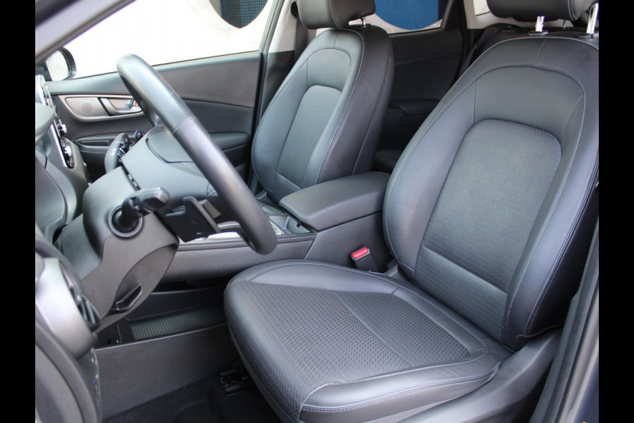 Hyundai Kona EV Premium 64 kWh | 482 KM ACTIERADIUS | ALL SEASON BANDEN |