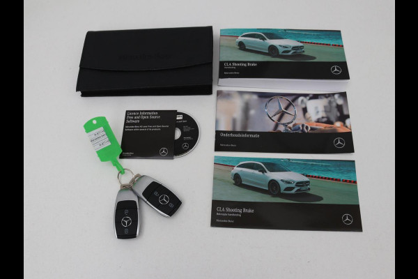Mercedes-Benz CLA-Klasse Shooting Brake 180 Luxury Line | Camera | Leder | Sfeerverlichting | Stoelverwarming | Adaptive cruise | Navigatie | LED