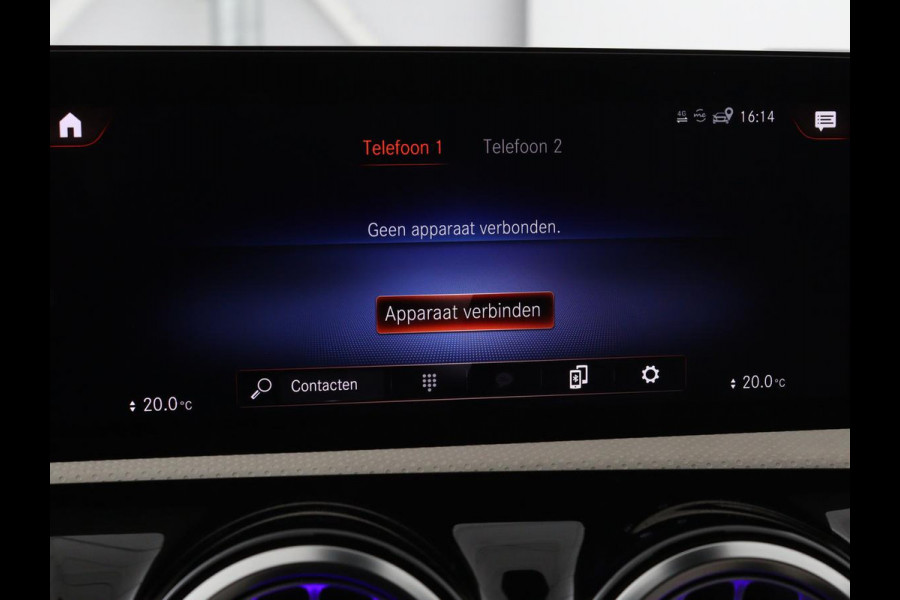 Mercedes-Benz CLA-Klasse Shooting Brake 180 Luxury Line | Camera | Leder | Sfeerverlichting | Stoelverwarming | Adaptive cruise | Navigatie | LED