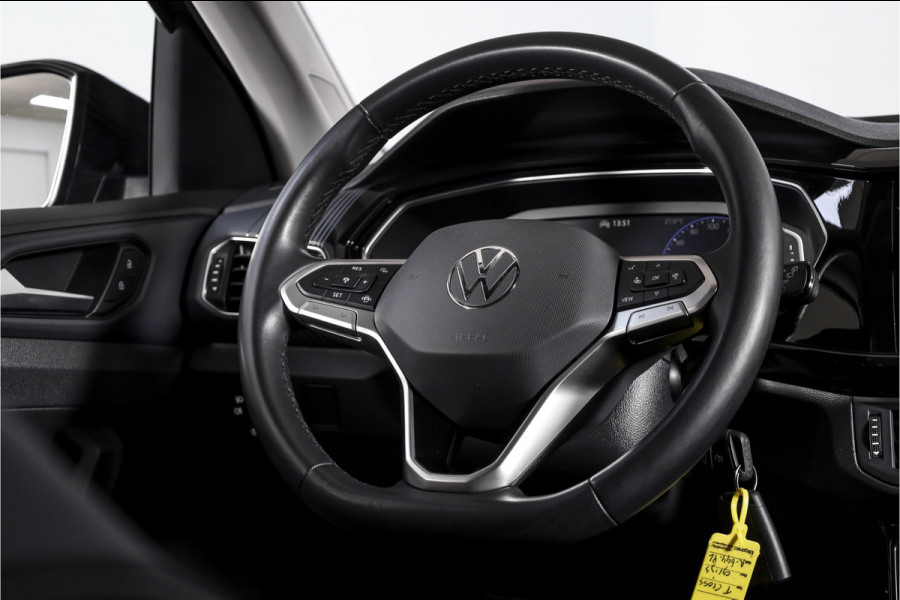 Volkswagen T-Cross 1.0 TSI Style 110 PK - Automaat | Dig. Cockpit | Adapt. Cruise | Stoelverw. | PDC |  App. Connect | ECC | LM 18" | Trekhaak |