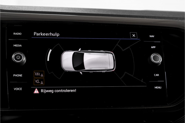 Volkswagen T-Cross 1.0 TSI Style 110 PK - Automaat | Dig. Cockpit | Adapt. Cruise | Stoelverw. | PDC |  App. Connect | ECC | LM 18" | Trekhaak |
