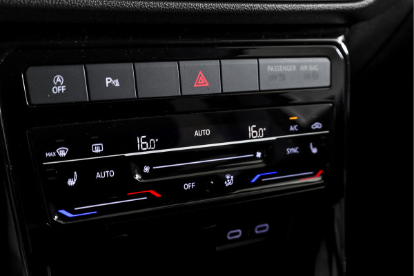 Volkswagen T-Cross 1.0 TSI Style 110 PK - Automaat | Dig. Cockpit | Adapt. Cruise | Stoelverw. | PDC |  App. Connect | ECC | LM 18" | Trekhaak |