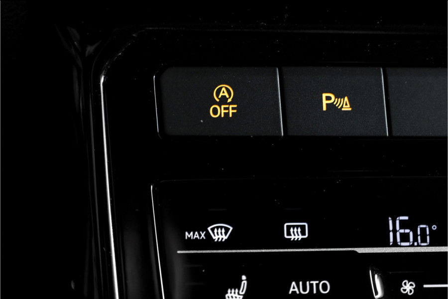 Volkswagen T-Cross 1.0 TSI Style 110 PK - Automaat | Dig. Cockpit | Adapt. Cruise | Stoelverw. | PDC |  App. Connect | ECC | LM 18" | Trekhaak |