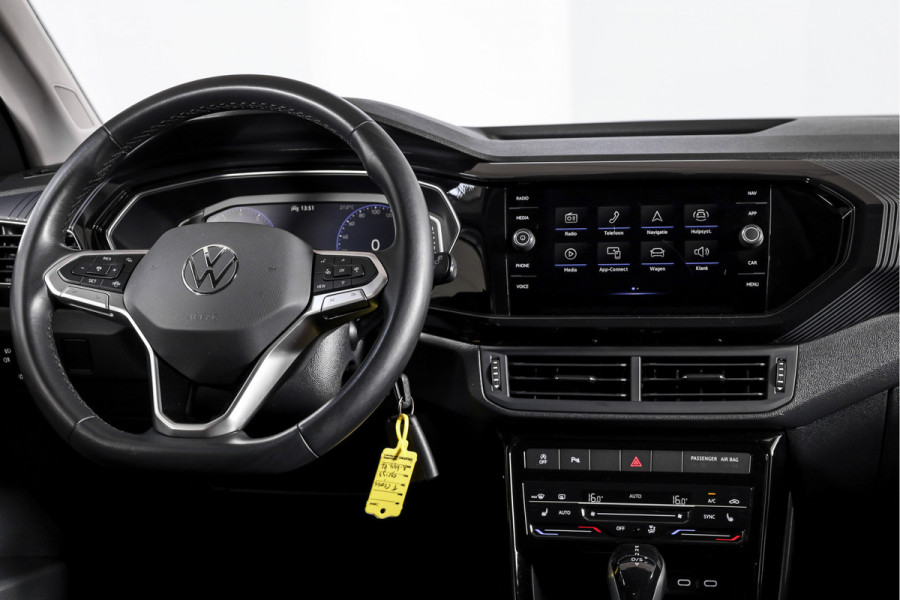 Volkswagen T-Cross 1.0 TSI Style 110 PK - Automaat | Dig. Cockpit | Adapt. Cruise | Stoelverw. | PDC |  App. Connect | ECC | LM 18" | Trekhaak |