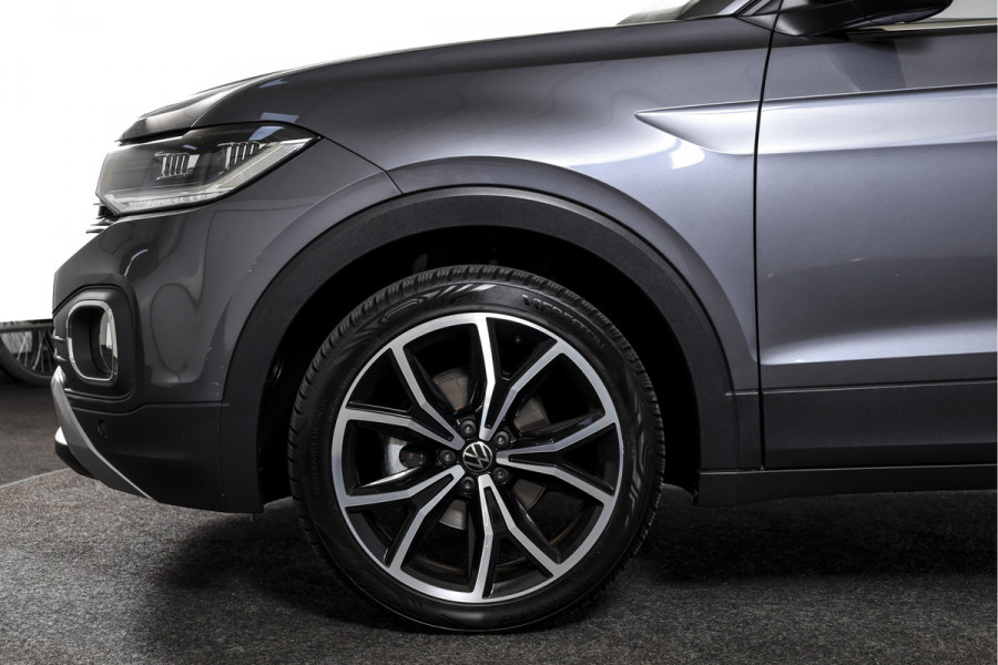 Volkswagen T-Cross 1.0 TSI Style 110 PK - Automaat | Dig. Cockpit | Adapt. Cruise | Stoelverw. | PDC |  App. Connect | ECC | LM 18" | Trekhaak |