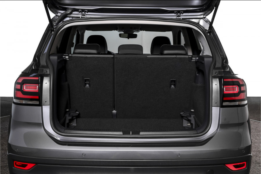 Volkswagen T-Cross 1.0 TSI Style 110 PK - Automaat | Dig. Cockpit | Adapt. Cruise | Stoelverw. | PDC |  App. Connect | ECC | LM 18" | Trekhaak |