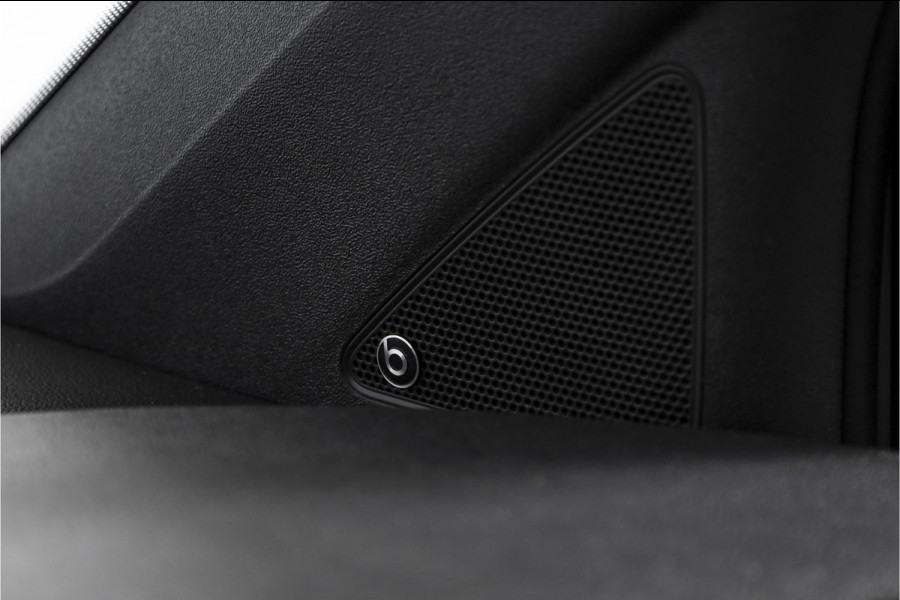 Volkswagen up! 1.0 TSI GTI 116 PK | Cruise | PDC | Camera | ECC | Beats Audio | DAB | LM 17" |