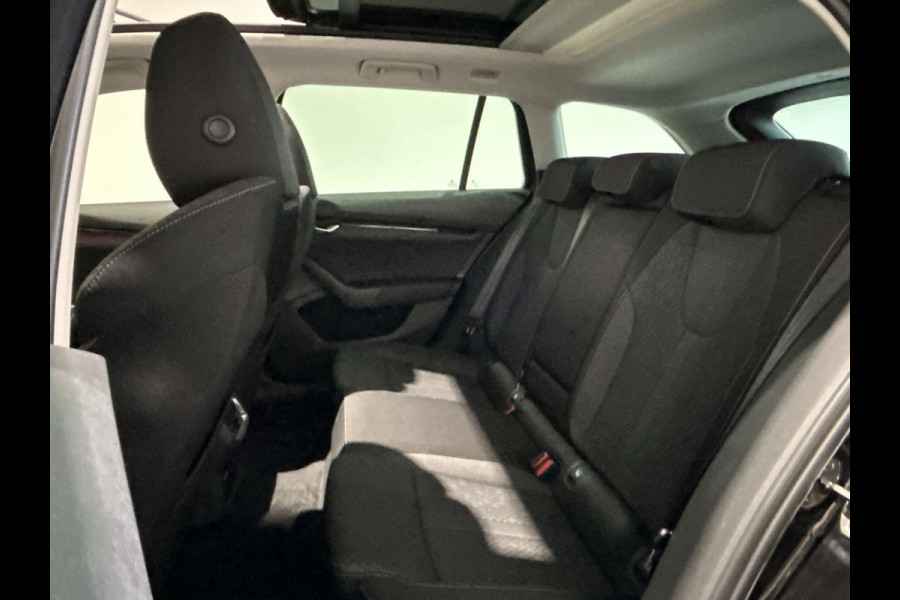 Škoda Octavia Combi 1.4 TSI RS iV PHEV Business | Panoramadak | Stoelverwarming