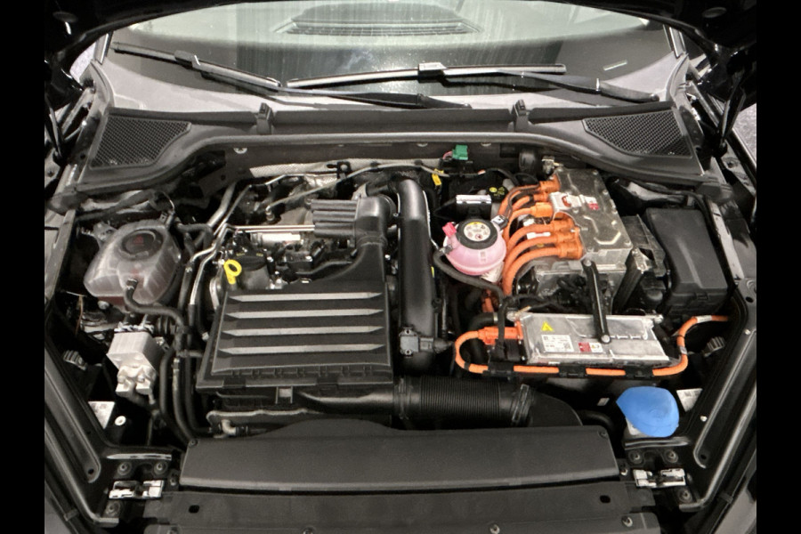 Škoda Octavia Combi 1.4 TSI RS iV PHEV Business | Panoramadak | Stoelverwarming