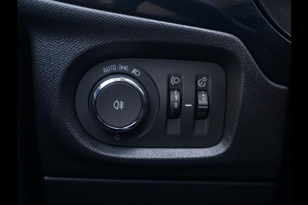 Opel CORSA-E 50kWh Level 3 11kW 3 fase | Navi Pro 10" scherm | Premium pakket | Winterpakket | Achteruitrijcamera | Bluetooth