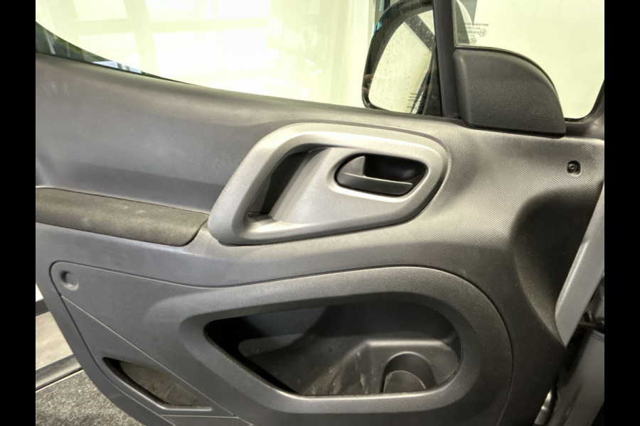 Citroën Berlingo E-Feel 23 kWh | Parkeersensor achter | Cruise control | Navigatie