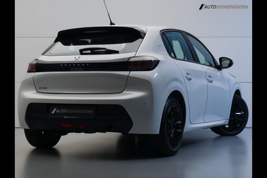 Peugeot 208 1.2 PureTech Sport (APPLE CARPLAY,NAVIGATIE,LED VERLICHTING,PARKEERSENSOR,SPORTSTOELEN,CRUISE,NIEUWE APK,TOPCONDITIE)