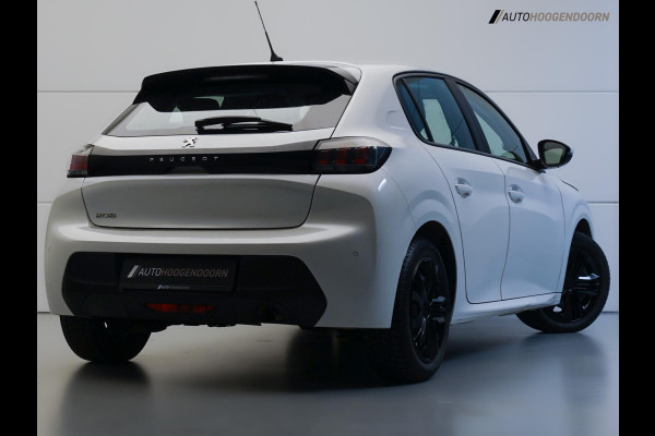 Peugeot 208 1.2 PureTech Sport (APPLE CARPLAY,NAVIGATIE,LED VERLICHTING,PARKEERSENSOR,SPORTSTOELEN,CRUISE,NIEUWE APK,TOPCONDITIE)