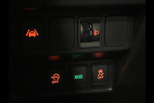 Nissan QASHQAI 1.2 / Lees tekst / Aut / Navi / Stoelverwarming