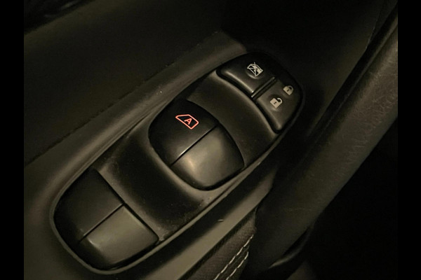 Nissan QASHQAI 1.2 / Lees tekst / Aut / Navi / Stoelverwarming