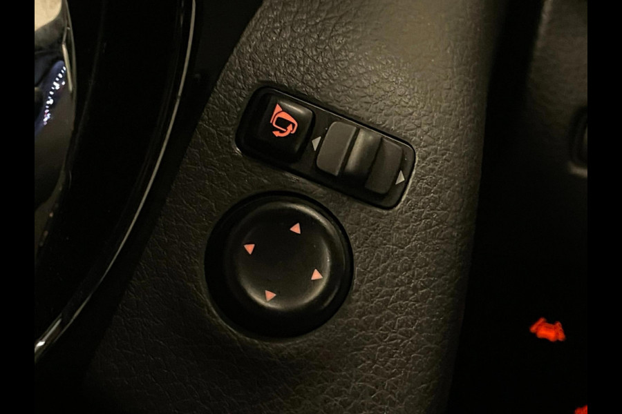 Nissan QASHQAI 1.2 / Lees tekst / Aut / Navi / Stoelverwarming